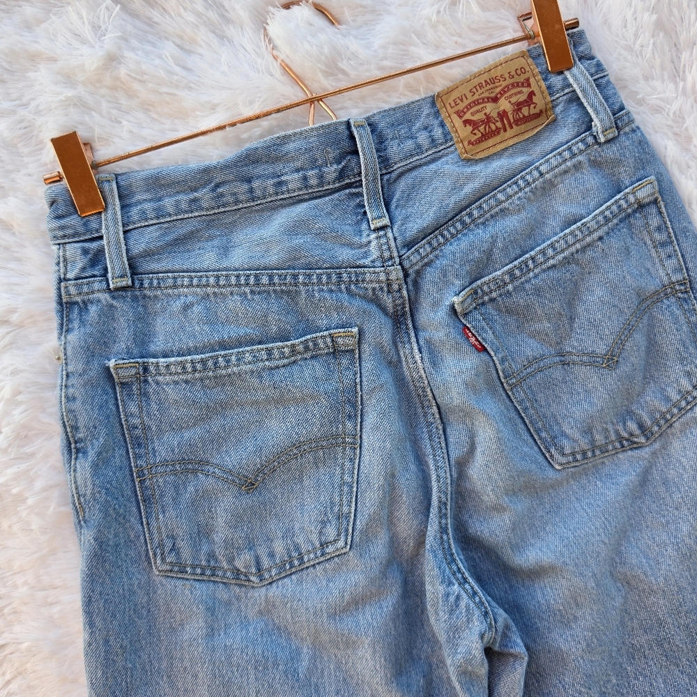 Levi's '94 Baggy High Rise Distressed Jeans - Picture 6 of 7